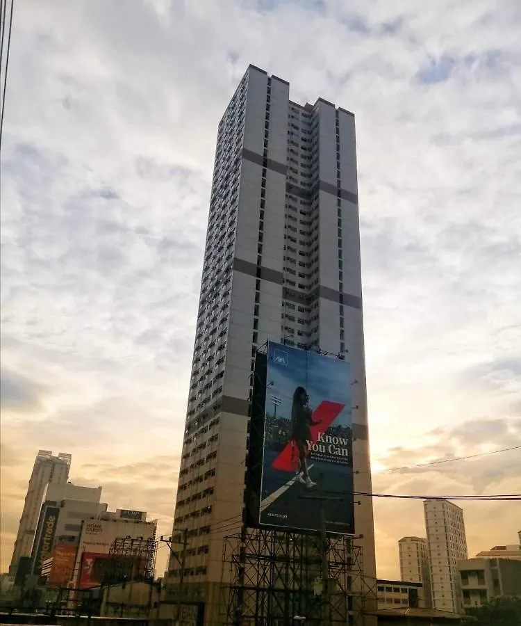 Booker Com In Mandaluyong Apartment Manila